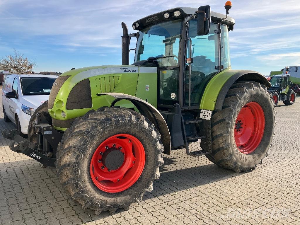 CLAAS Ares 697 ATZ Tractoren