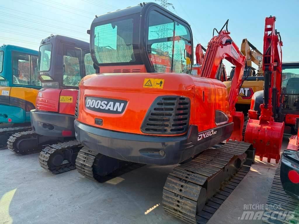 Doosan DX 60 Minigraafmachines < 7t