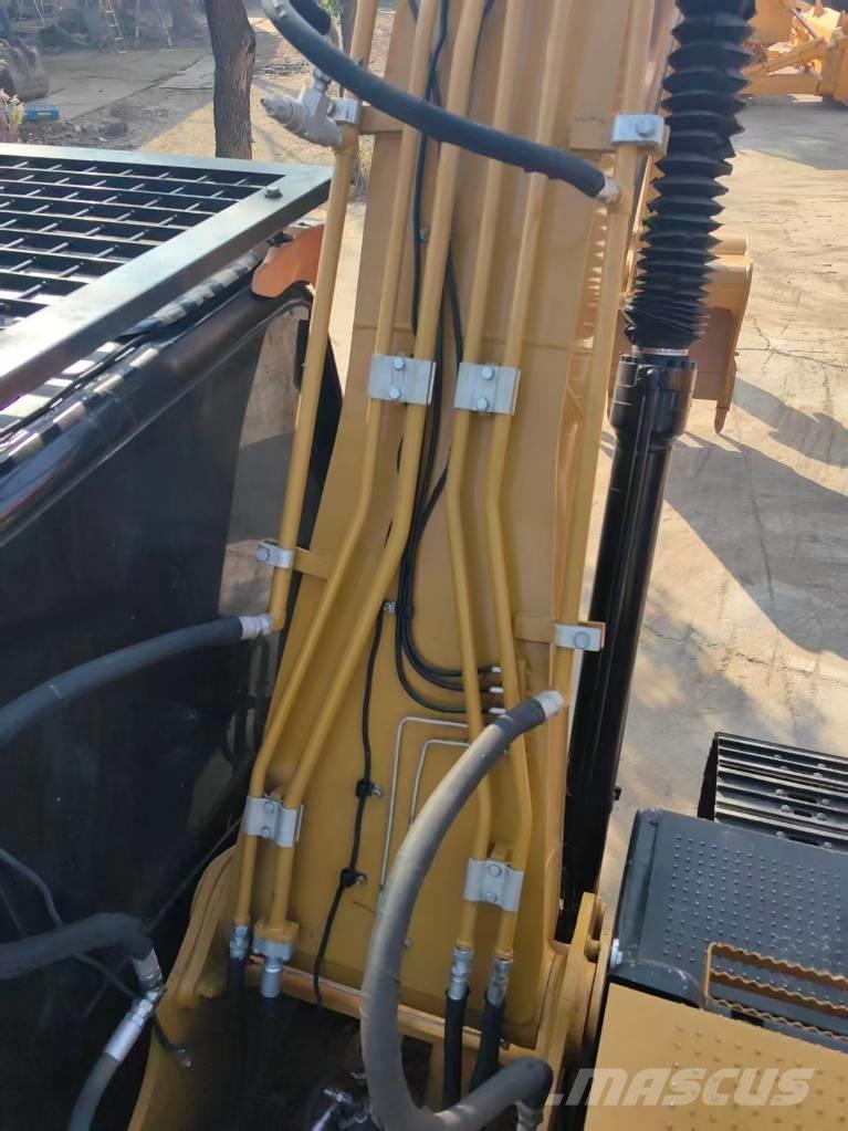 CAT 320 D2L Rupsgraafmachines