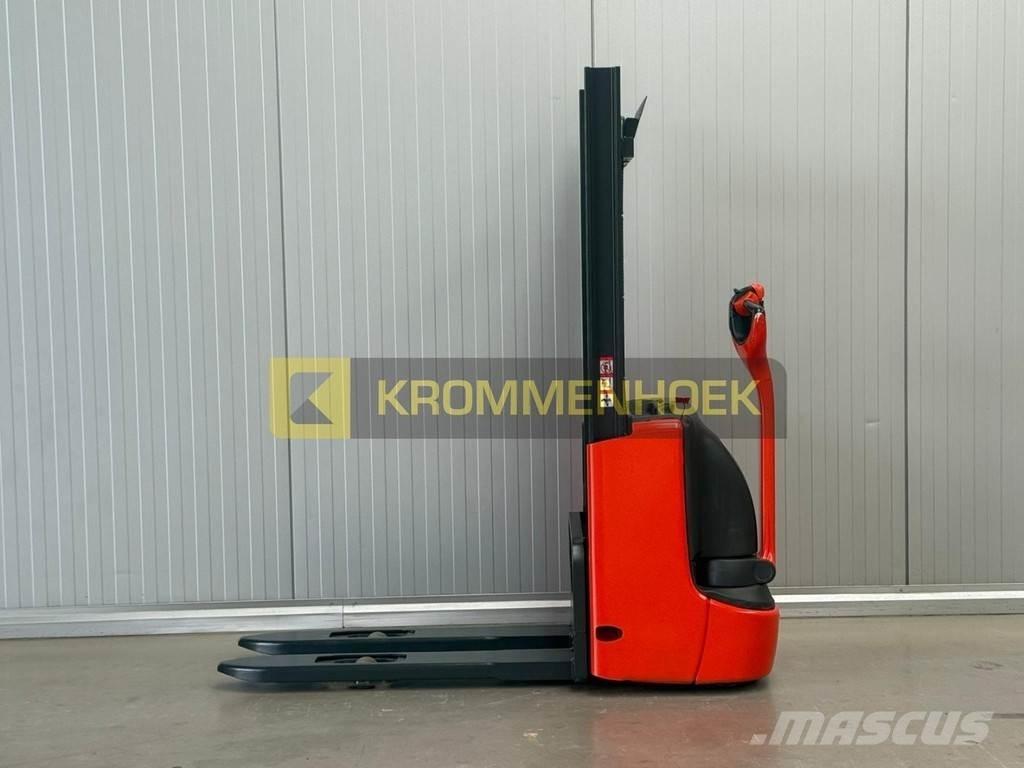 Linde L 10 Meeloop stapelaar