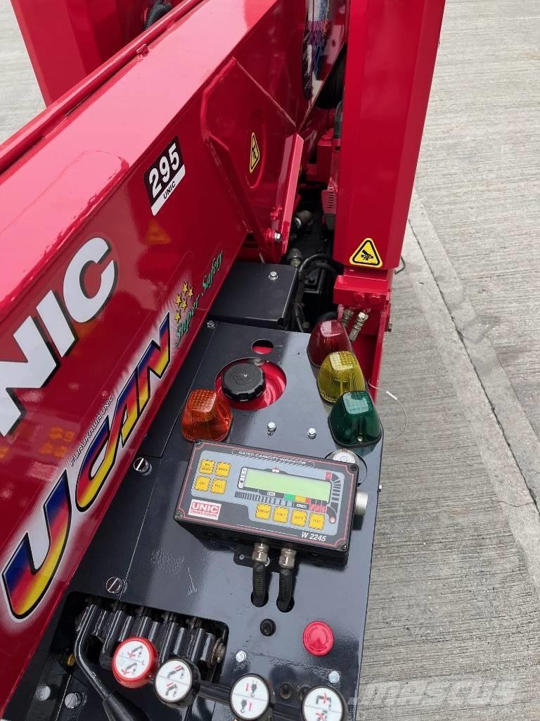 Unic URW 295 Minikranen