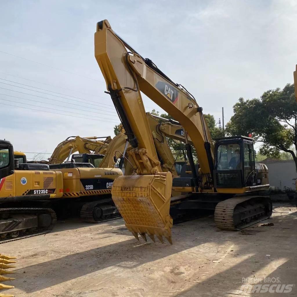CAT 330 Rupsgraafmachines