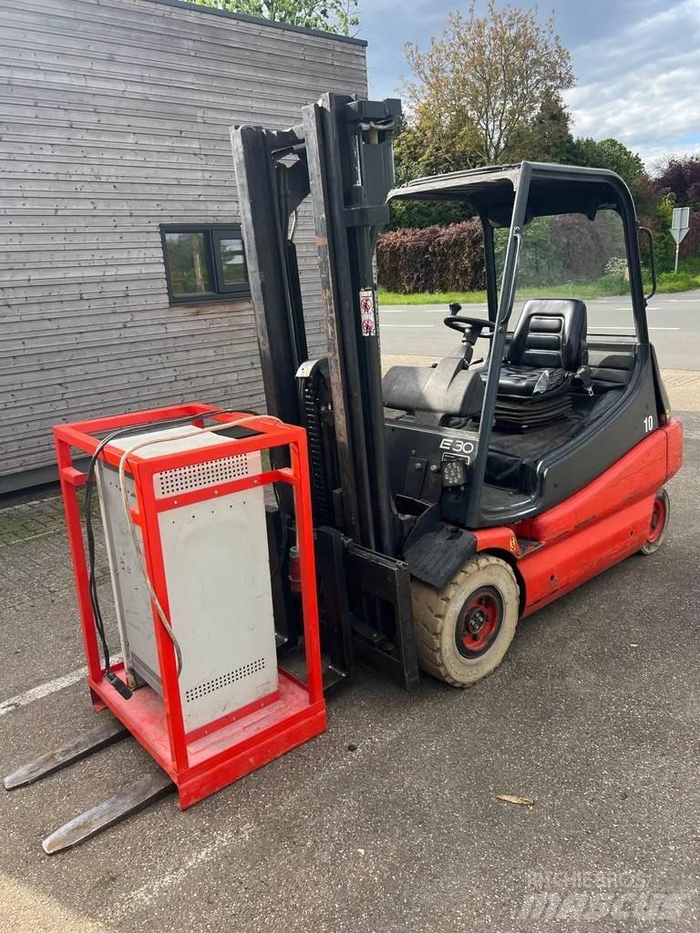 Linde E30-01 Elektrische heftrucks