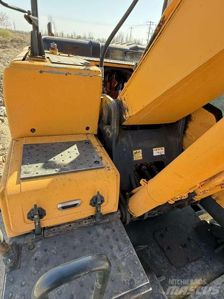 Hyundai R210W-9 Wielgraafmachines