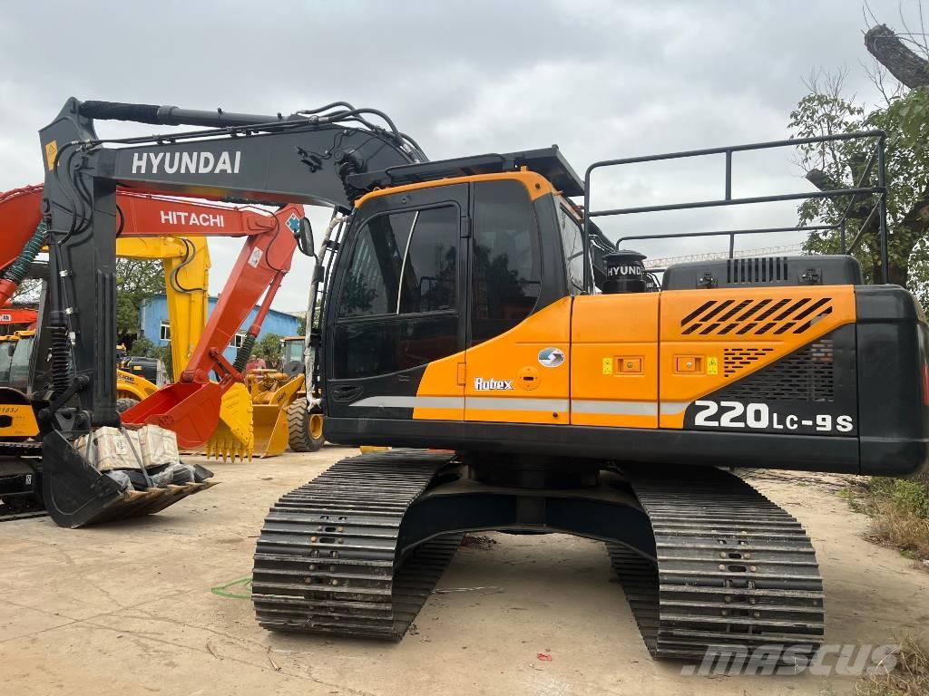 Hyundai HX220 HD Rupsgraafmachines