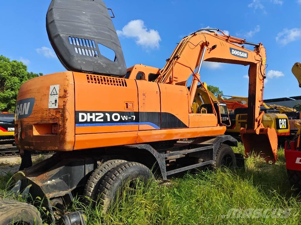 Doosan DH 210 W-7 Wielgraafmachines