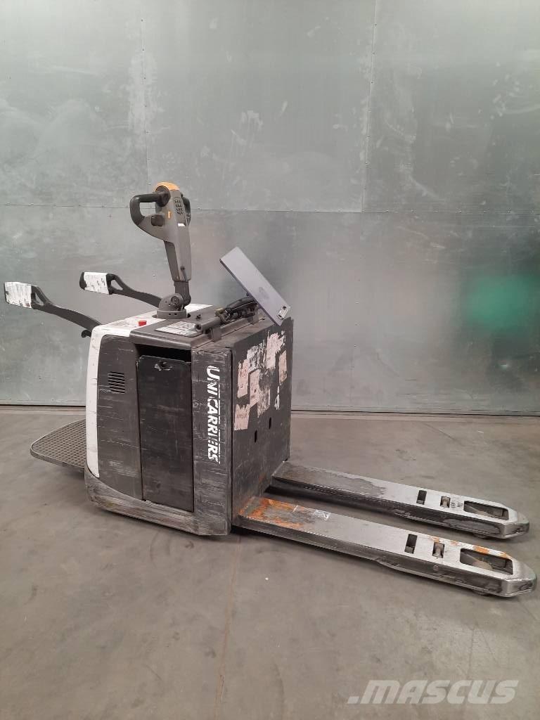 UniCarriers 200PMR Pallettruck met meerij platform