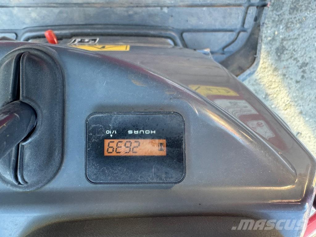 Yanmar SV08 (1E826) Minigraafmachines < 7t