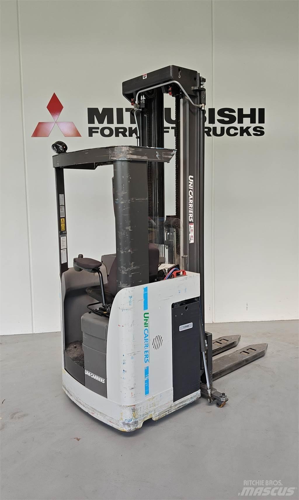 Atlet XSN160 Pallettruck met meerij platform