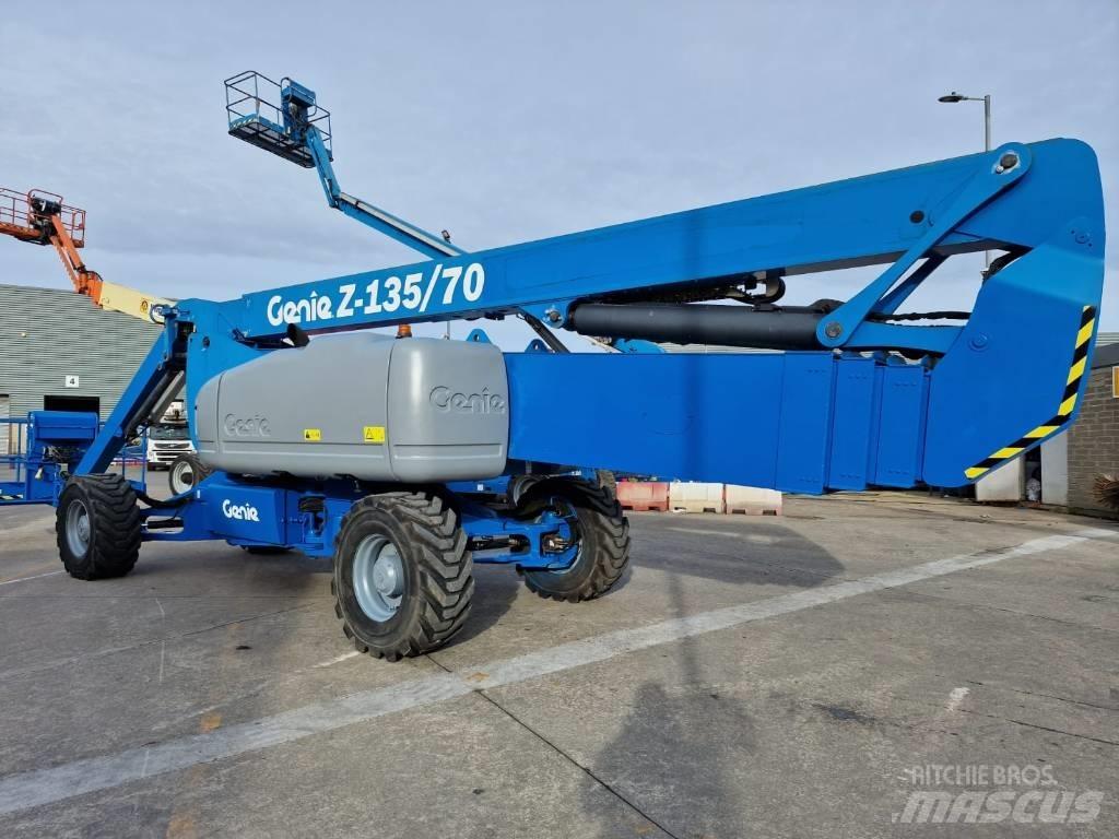 Genie Z 135/70 Knikarmhoogwerkers