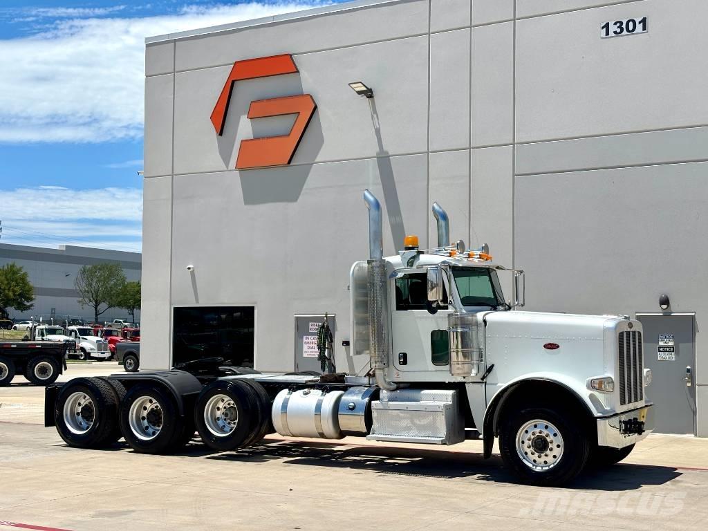 Peterbilt 389 Trekkers