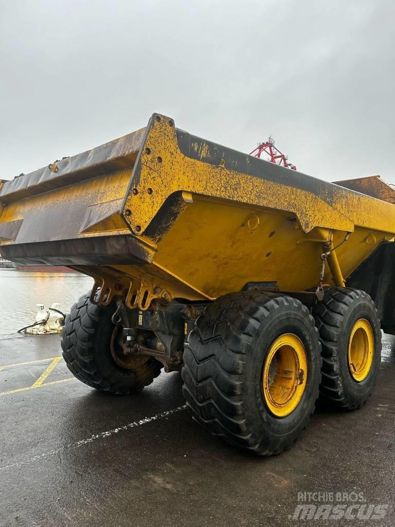 Komatsu HM 300-3 Knik dumptrucks