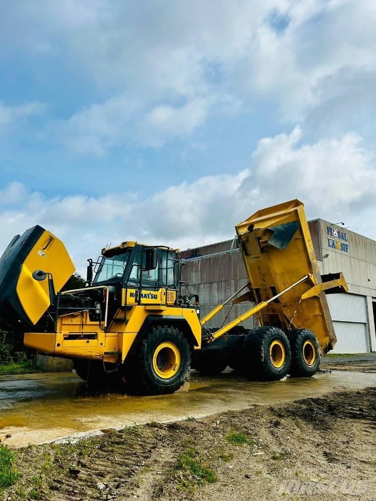 Komatsu HM 300-3 Knik dumptrucks