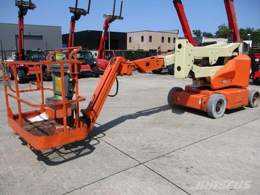JLG E400 AJPN (146) Zelfrijdende knikarm hoogwerker