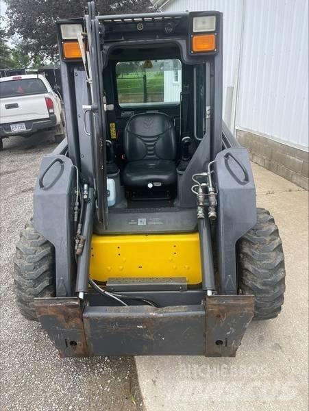 New Holland L 170 Schrankladers