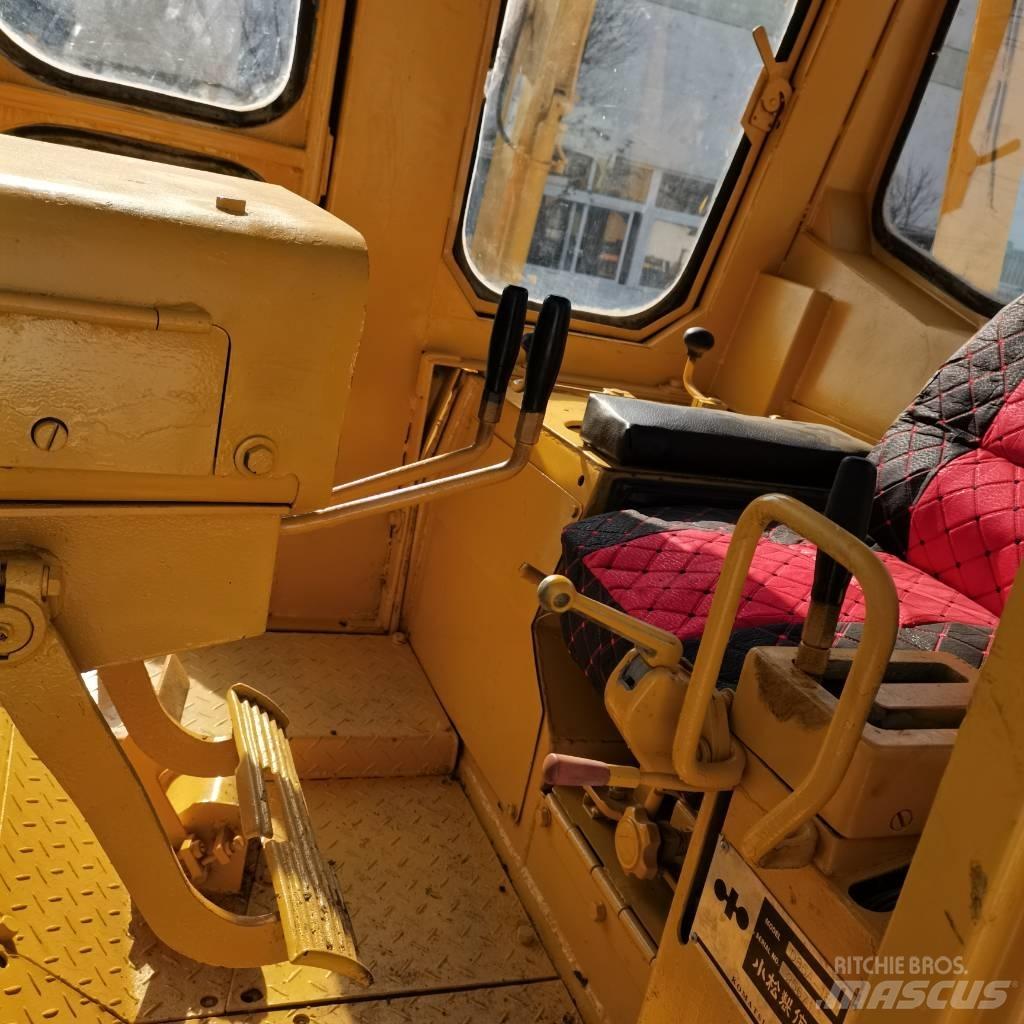 Komatsu D 85 Rupsdozers