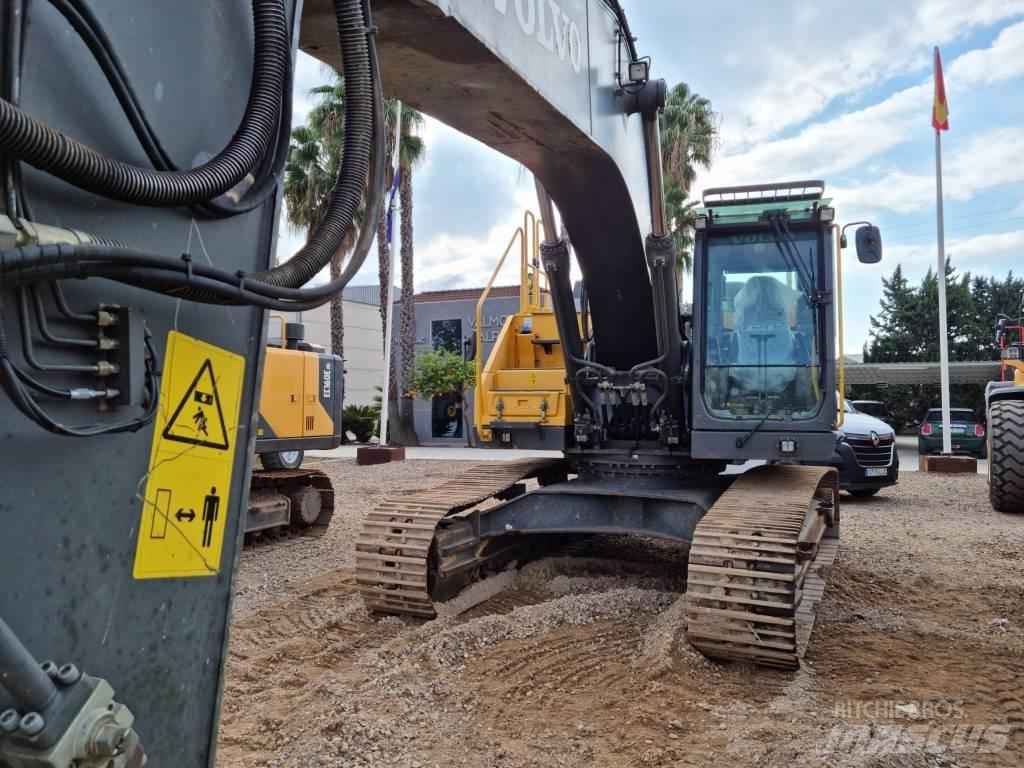 Volvo EC 300 E Rupsgraafmachines