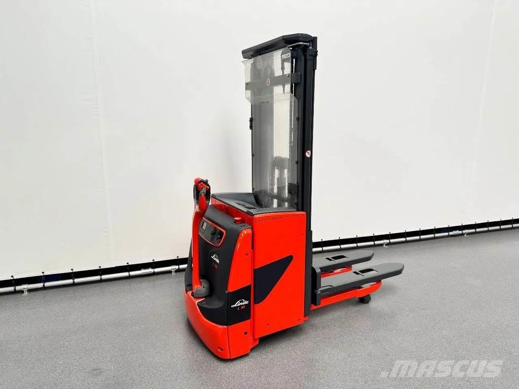 Linde L 16 l Meeloop stapelaar