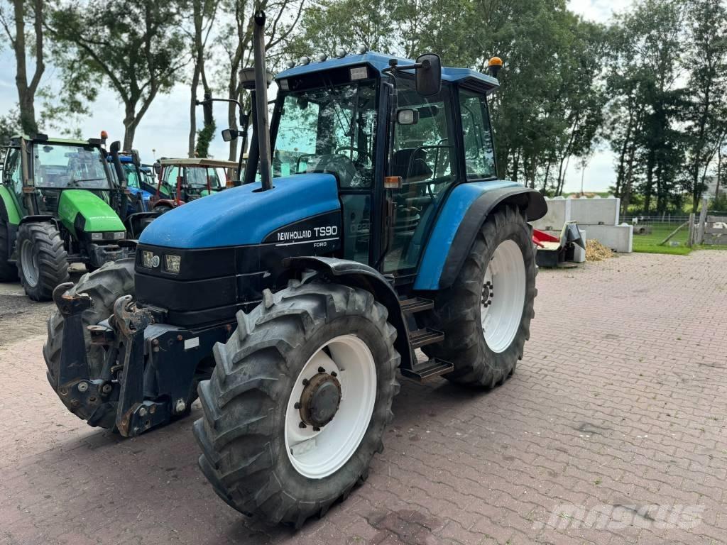 New Holland TS90 Tractoren