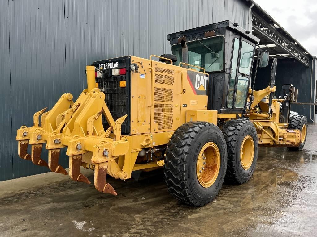 CAT 140 K Graders