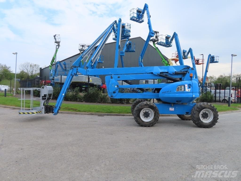 Manitou 200 ATJ Knikarmhoogwerkers