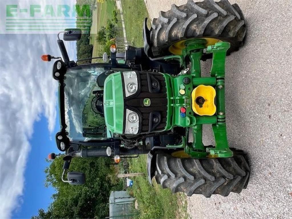 John Deere 6115R Tractoren