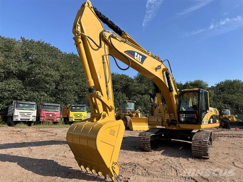 CAT 325C Rupsgraafmachines