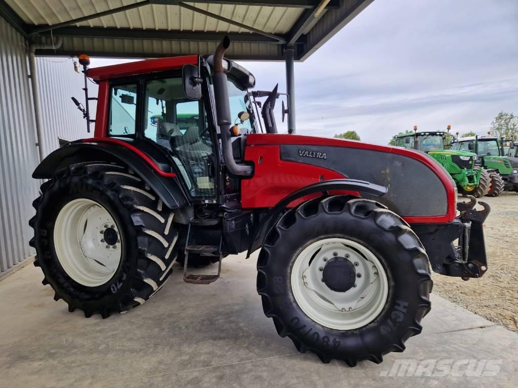 Valtra T 171 Tractoren