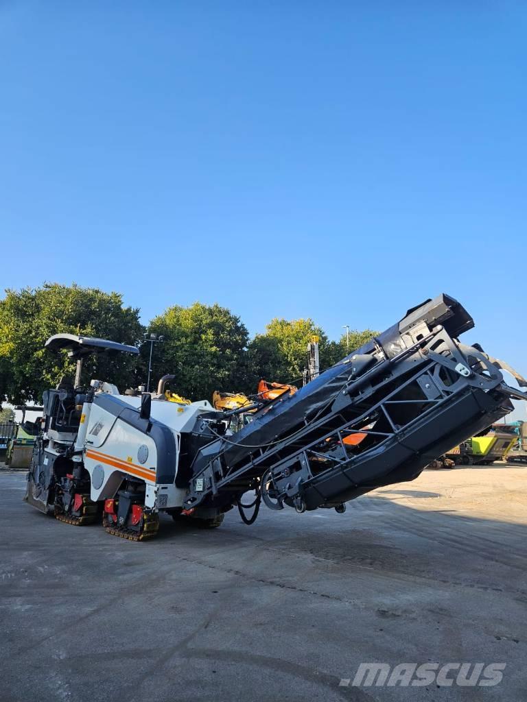 Wirtgen W 100 F Asfaltfrezen