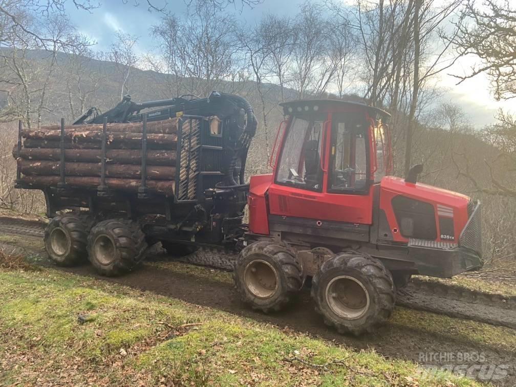 Komatsu 835tx Uitrijwagens