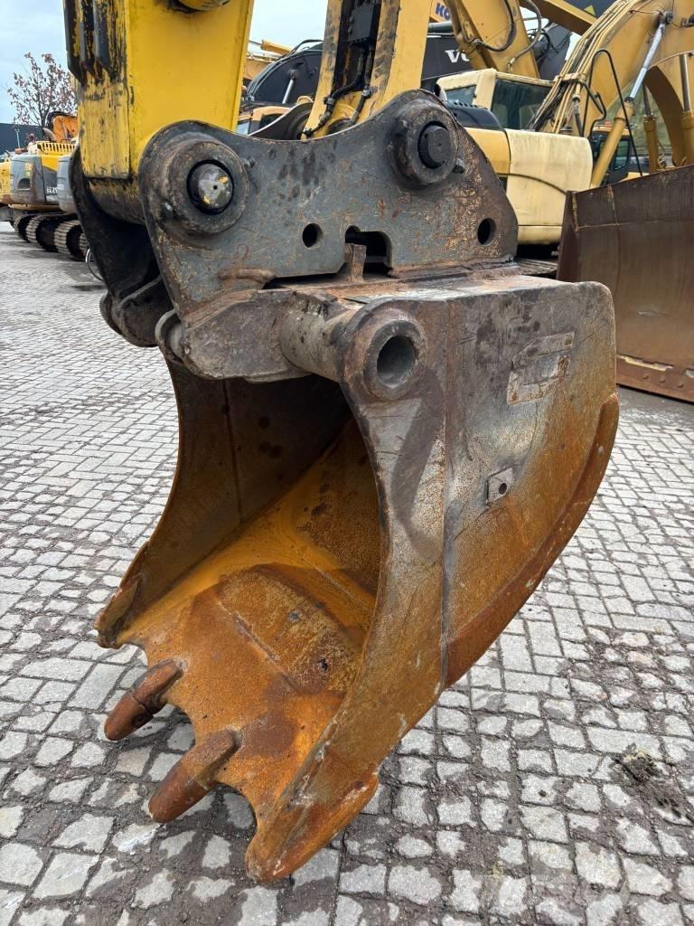 Komatsu PW 180-7 Wielgraafmachines