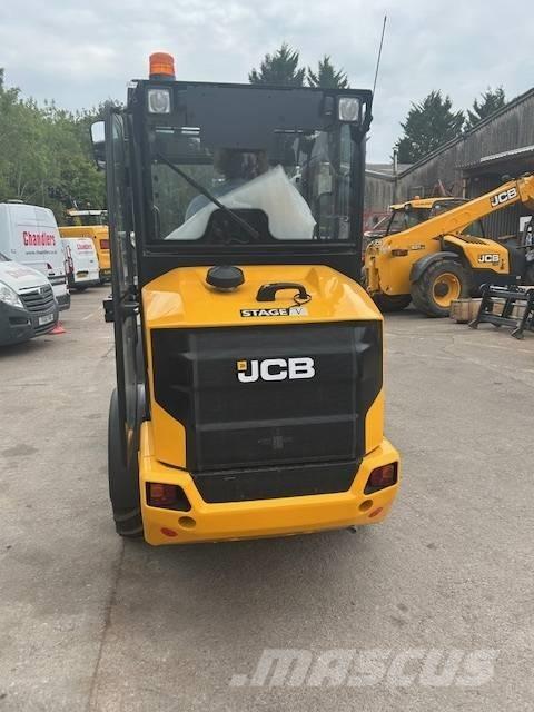 JCB 403 PLUS Verreikers voor landbouw