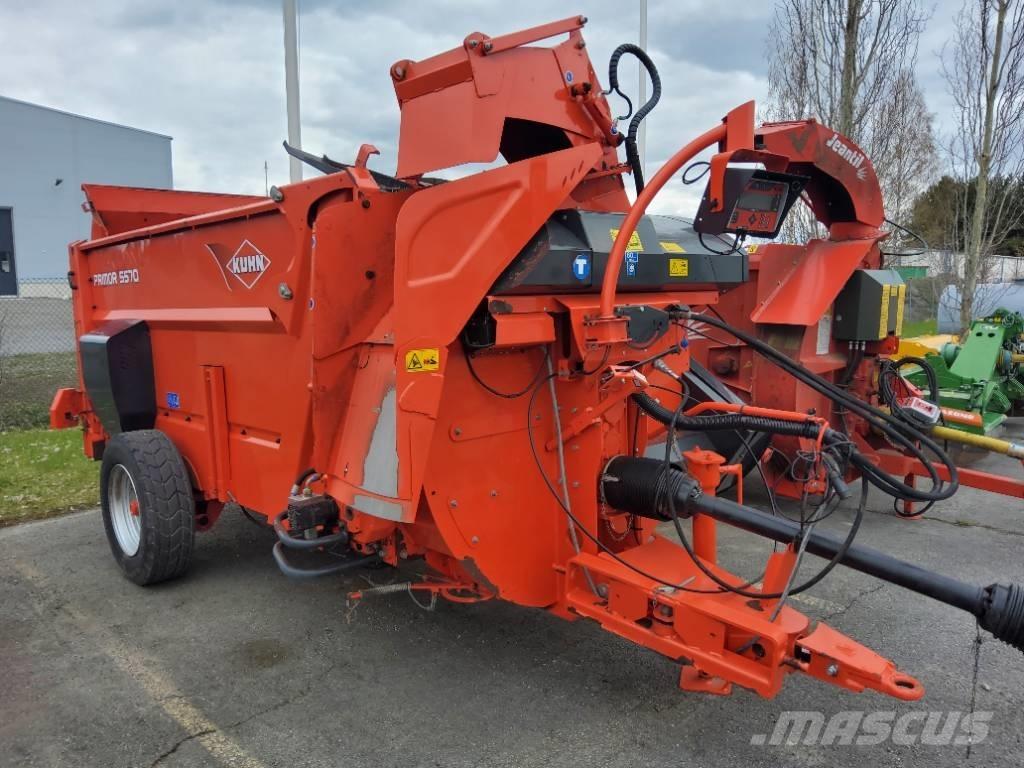 Kuhn Primor 5570 M Balenhakselaars, -snijders en -afwikkelaars