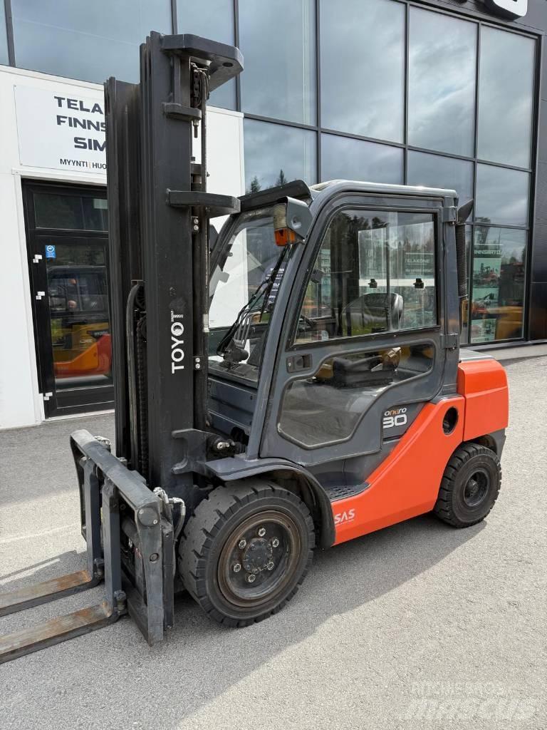 Toyota 02-8 FDF 30 Diesel heftrucks