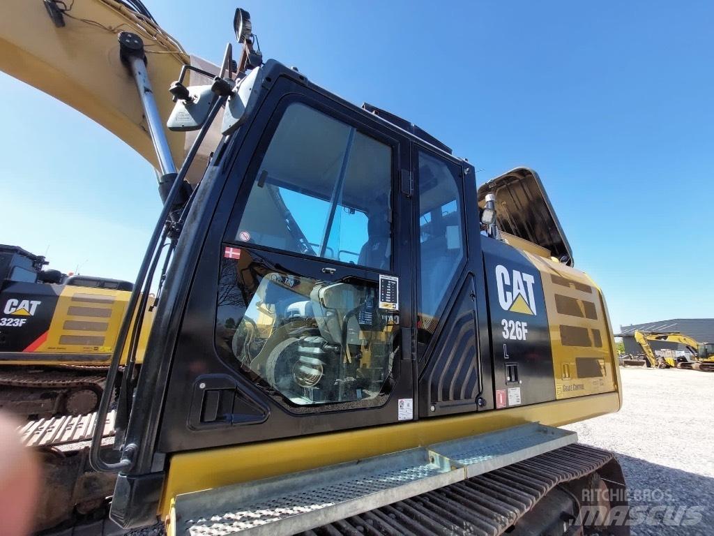 CAT 326 F L Rupsgraafmachines