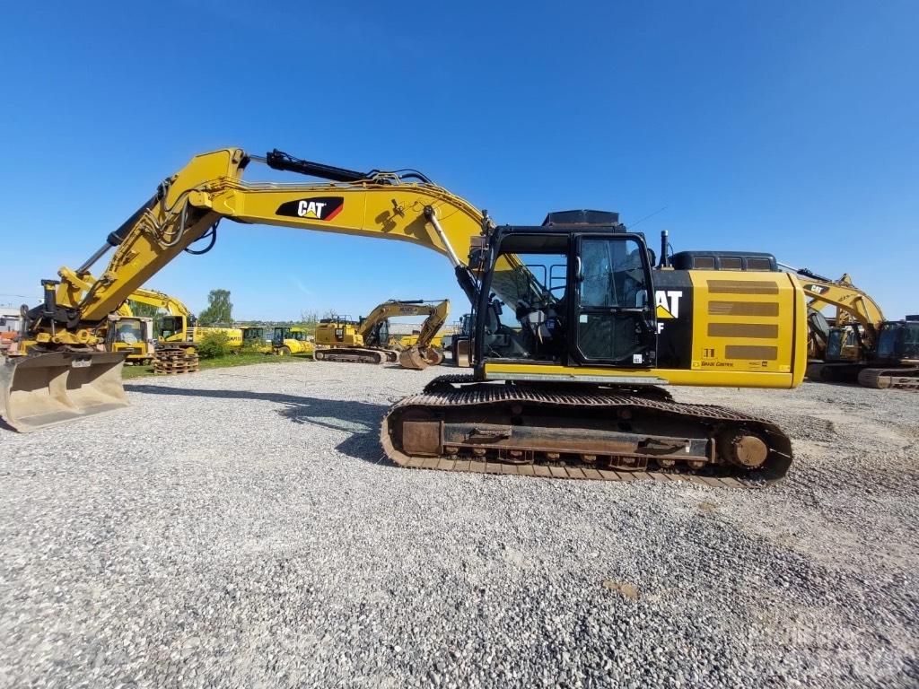 CAT 326 F L Rupsgraafmachines
