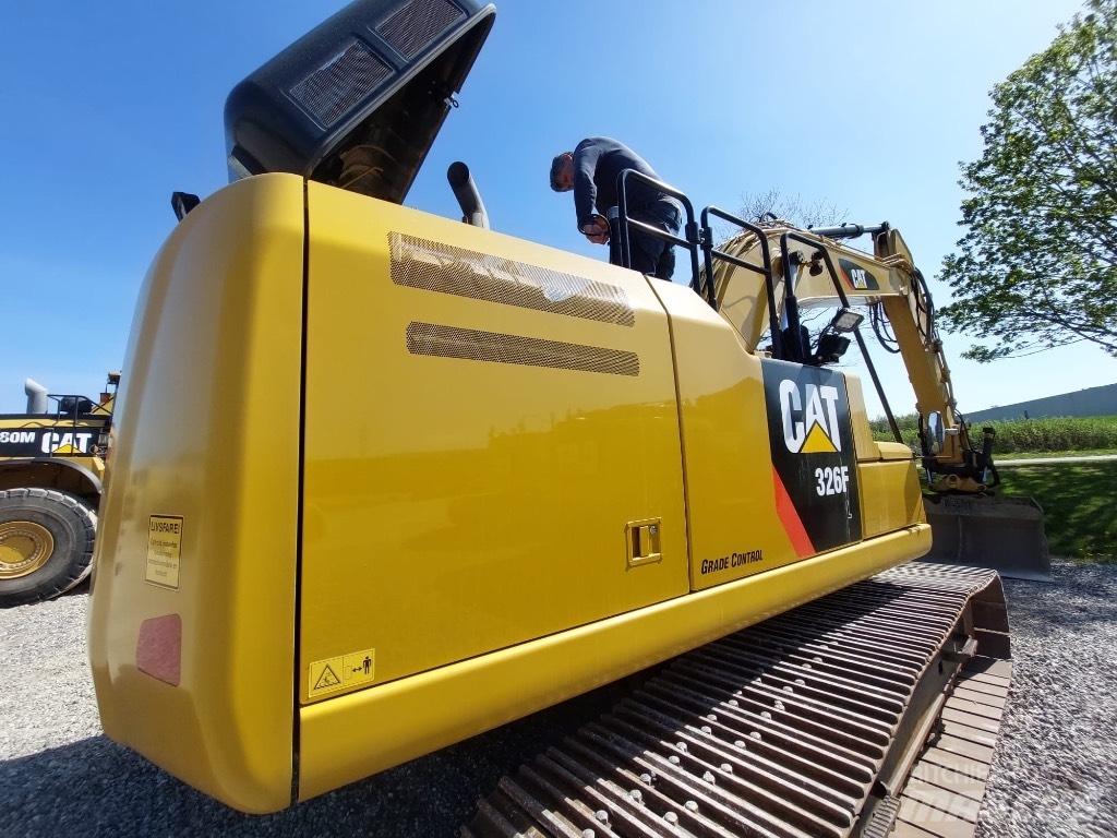 CAT 326 F L Rupsgraafmachines