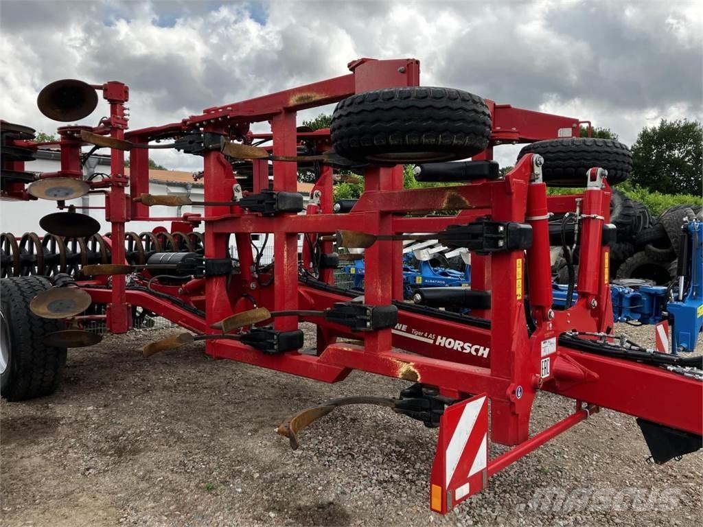 Horsch Tiger 4 AS Cultivatoren