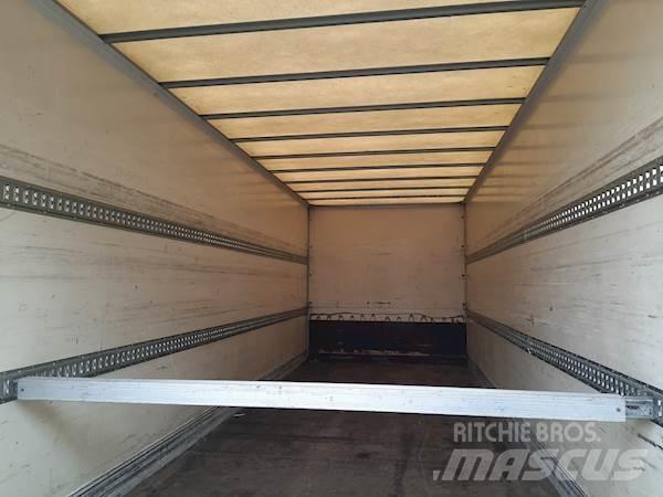 DAF LF45.250 Bakwagens met gesloten opbouw