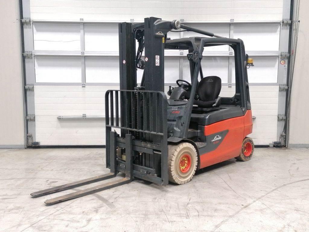 Linde E30L-01 Elektrische heftrucks
