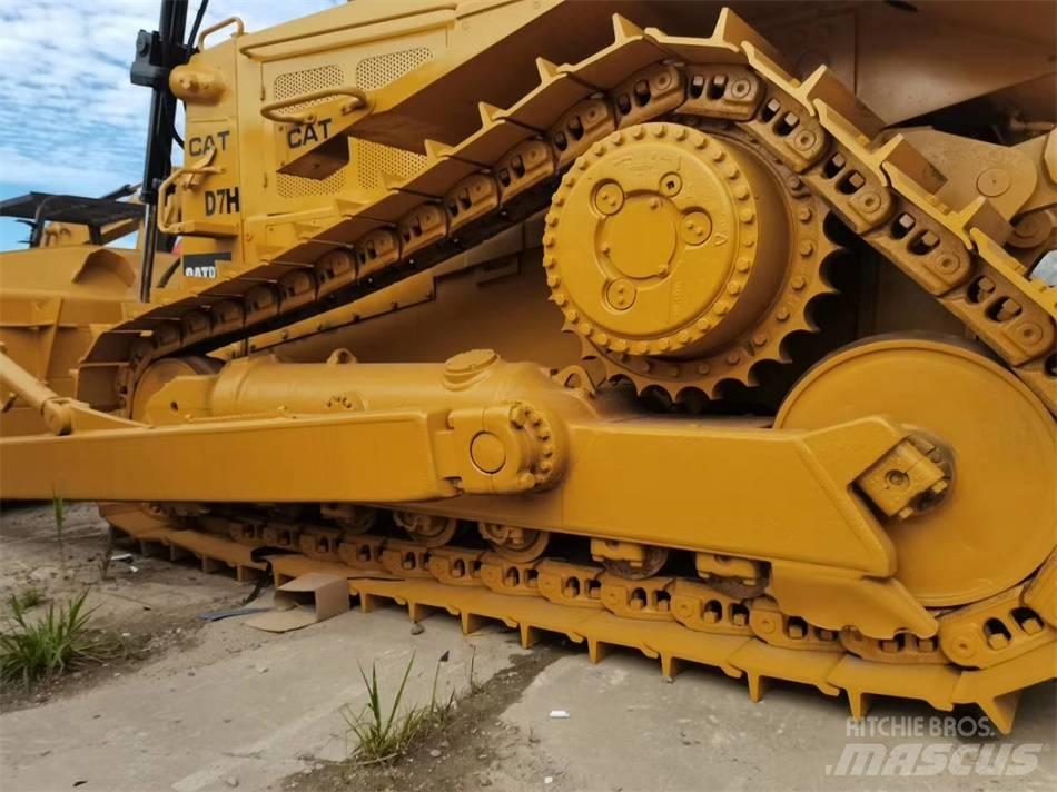 CAT D7H Rupsdozers