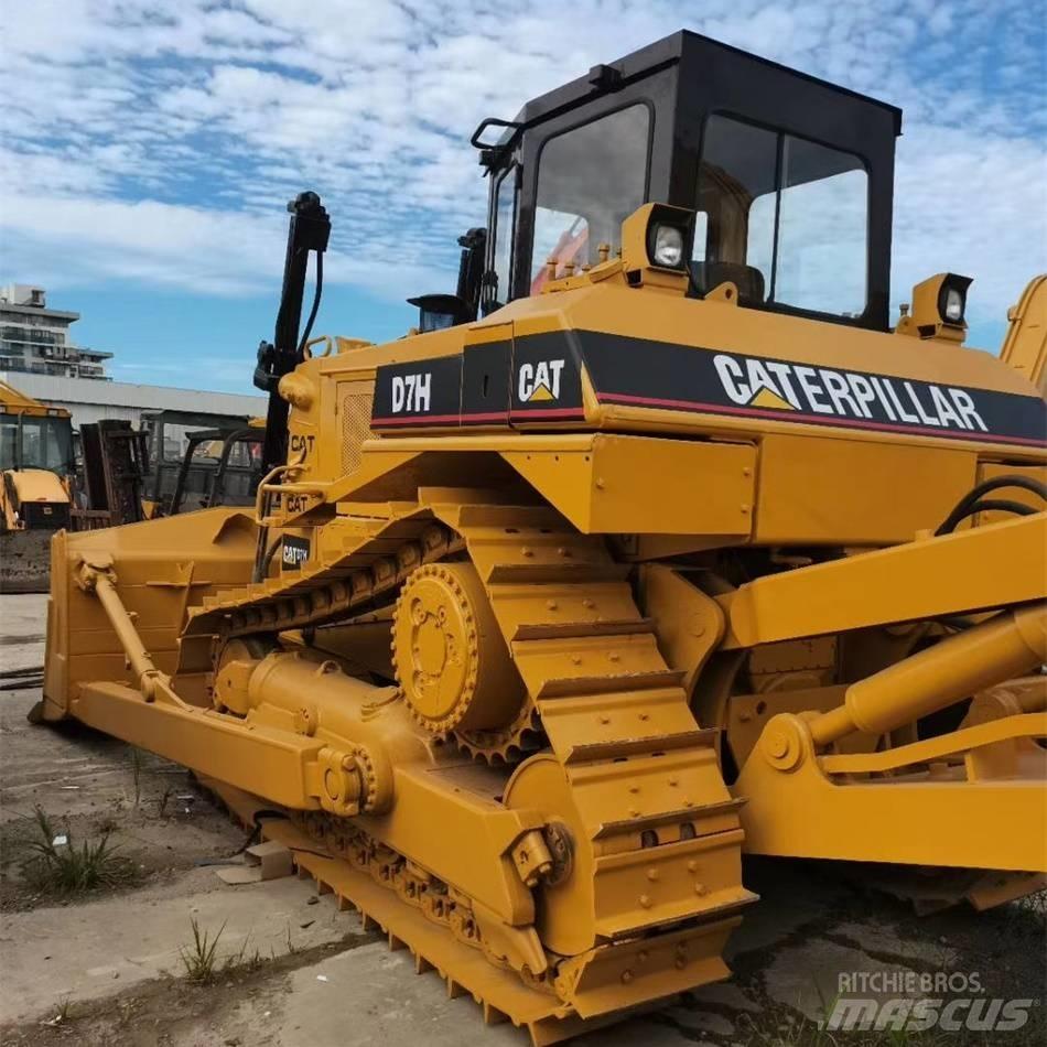 CAT D7H Rupsdozers