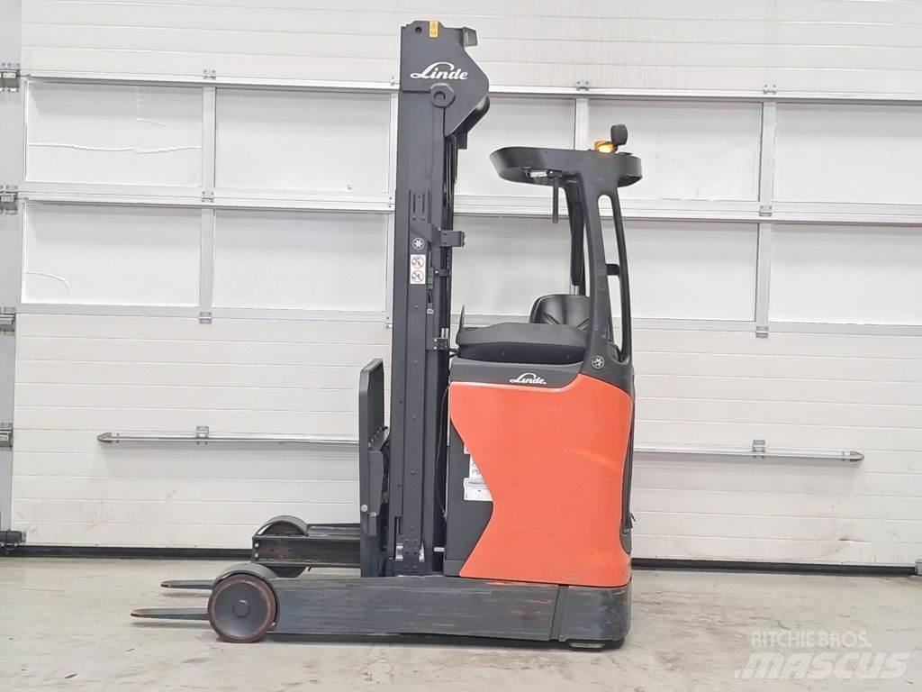Linde R16-01 Reachtruck voor hoog niveau