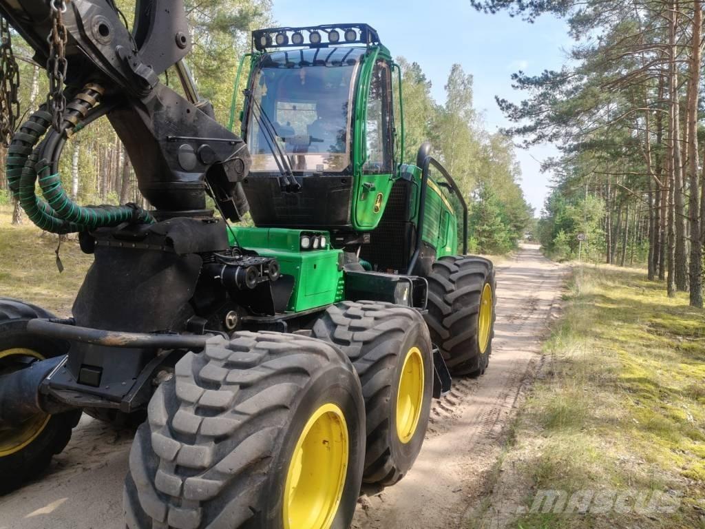 John Deere 1270 G Harvesters