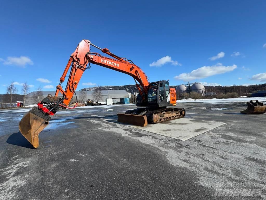 Hitachi ZX 225 US Rupsgraafmachines