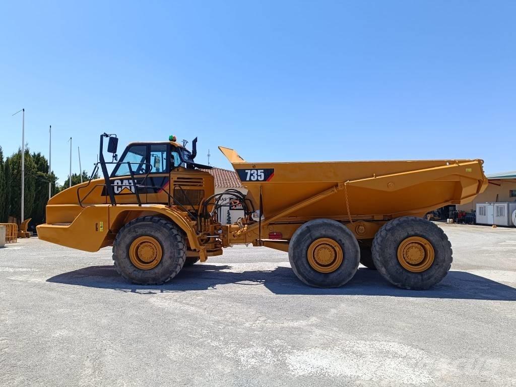 CAT 735 Knik dumptrucks