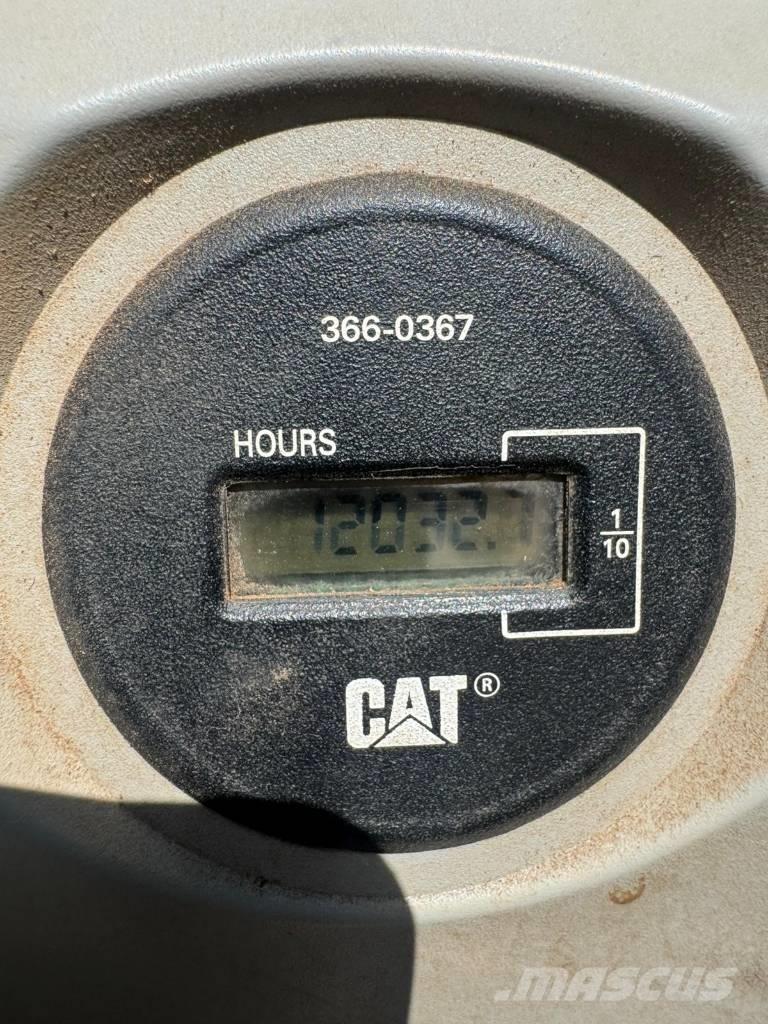 CAT 352 F Rupsgraafmachines