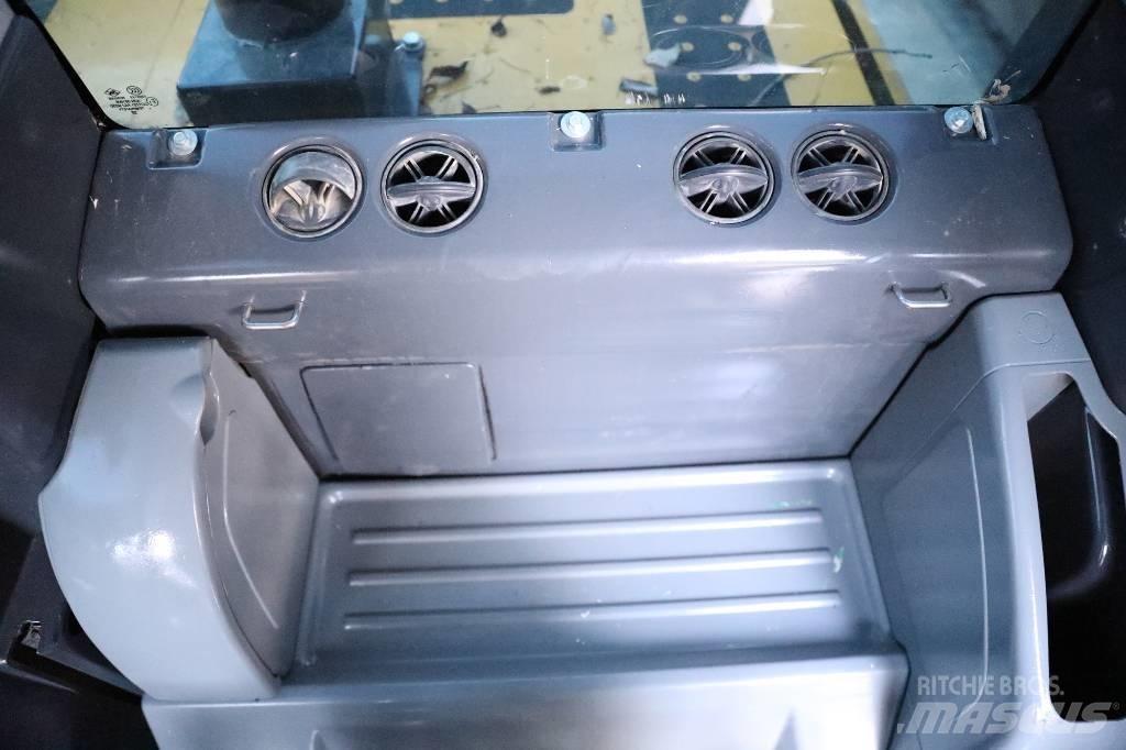 Komatsu PC 210-8 Rupsgraafmachines