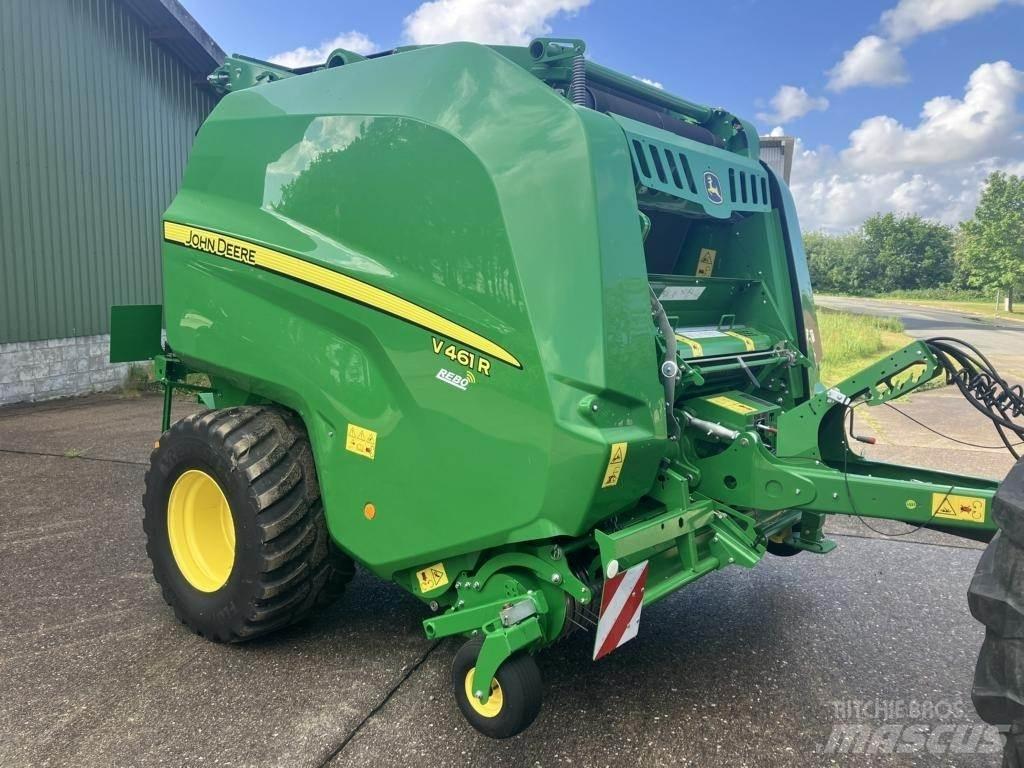 John Deere V461R Ronde-balenpersen
