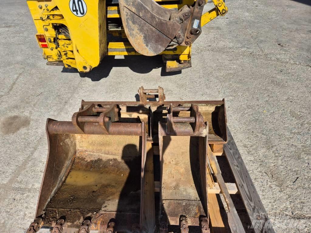 Komatsu WB 97 R-2 Graaf-laadcombinaties